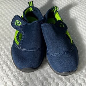 Shoes- Boys - New - Surfer Navy Lime